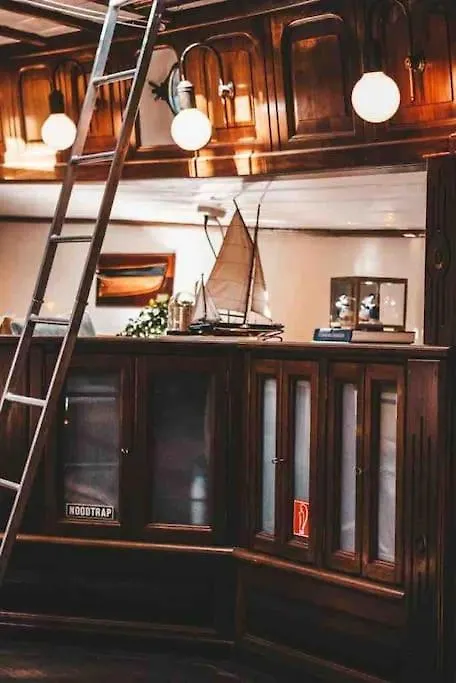 Botel Amazing Private Luxury Boat Accommodation Amsterdam